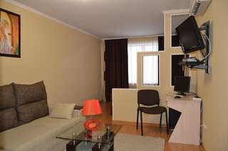 Апартаменты Apartments in the city centre of Nikolaev Николаев Апартаменты с балконом - ул. Адмирала Макарова, 56-7